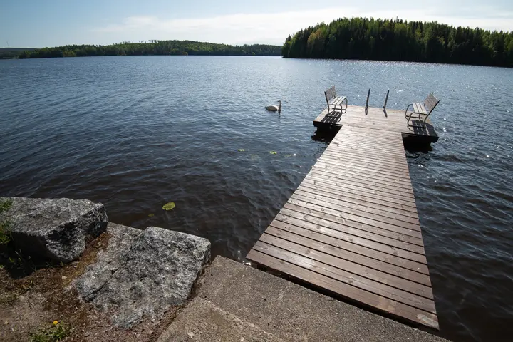 Toinen laituri